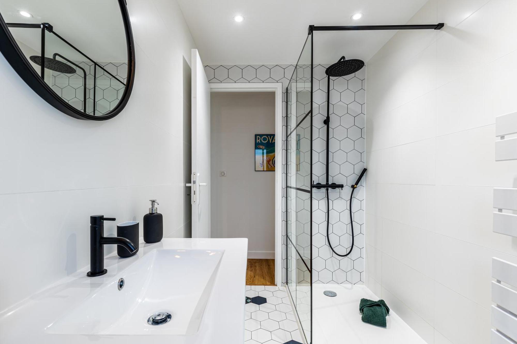 L'Auguste - Appartement Terrasse, 450M De La Plage ロワイヤン エクステリア 写真